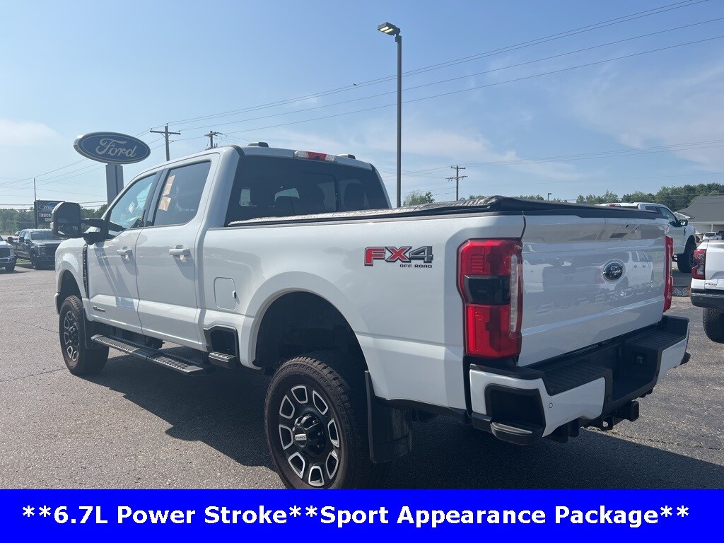 2023 Ford F-250 photo 3