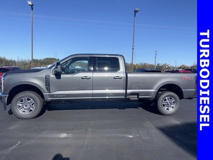 2026 Ford F-250SD Lariat Truck