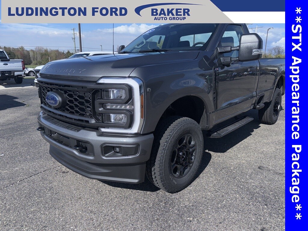 2025 Ford F-250 photo 2
