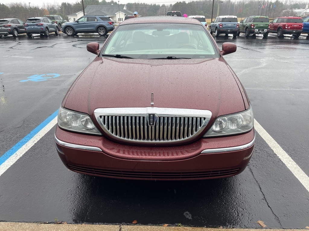 2004 Lincoln Town Car Ultimate