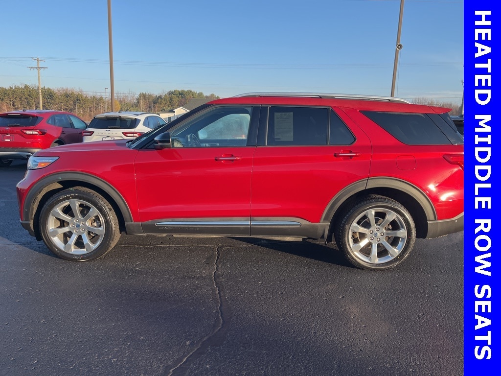 2020 Ford Explorer Platinum's photo