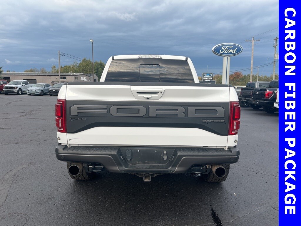 2020 Ford F-150 Raptor photo 3