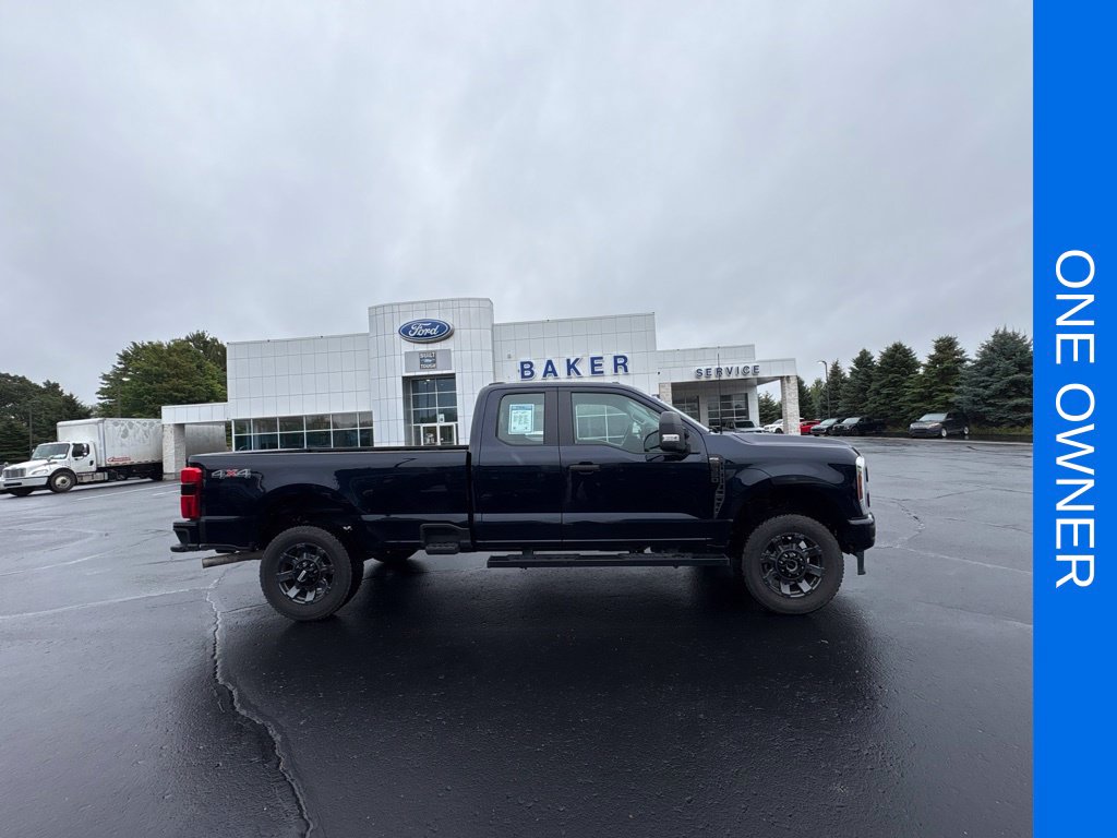  Ford F-350SD