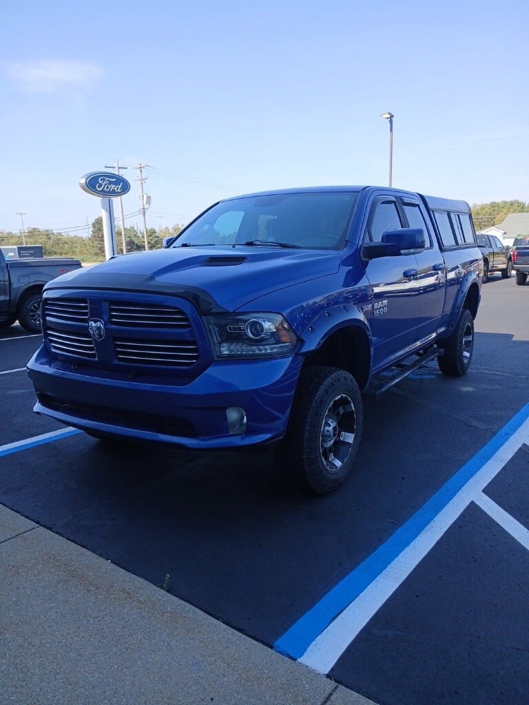 2016 Ram 1500 Sport photo 2