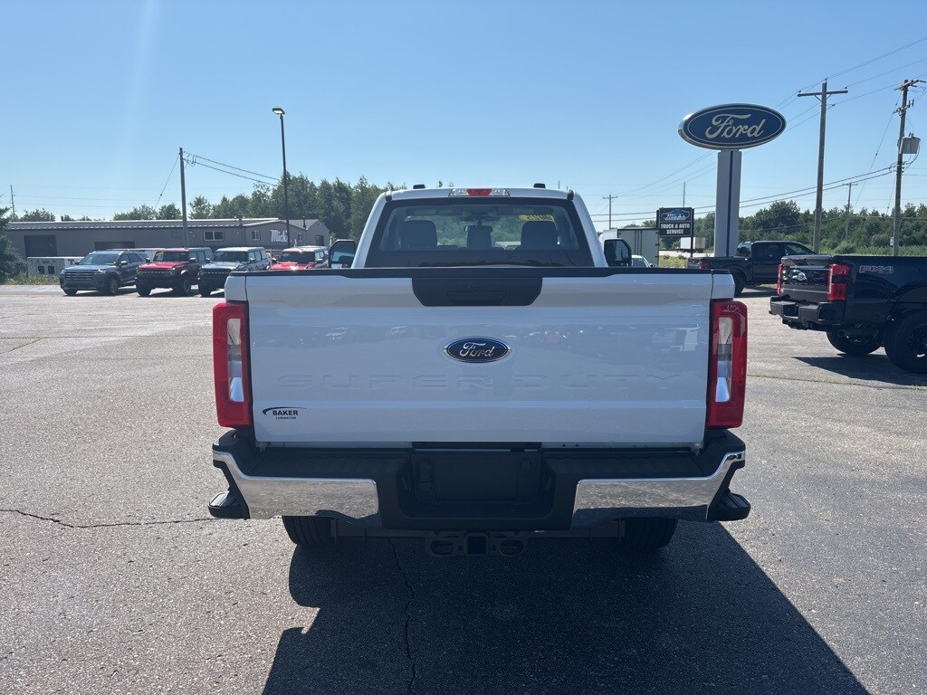 2025 Ford F-250 XL photo 3