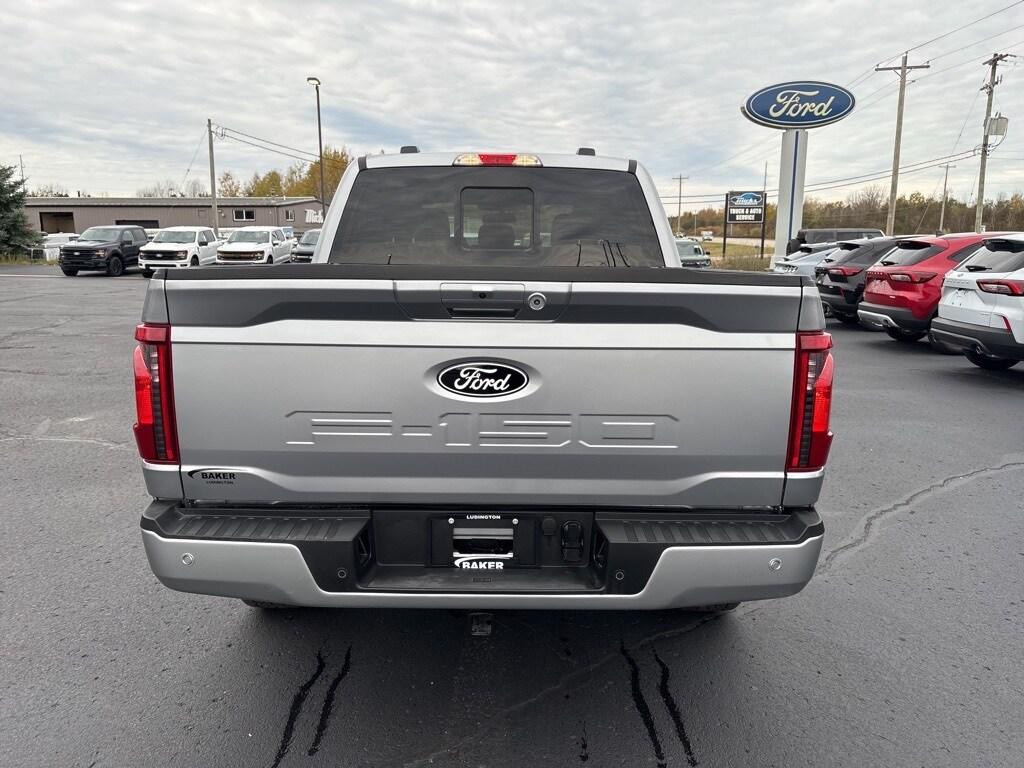 2025 Ford F-150 XLT photo 3