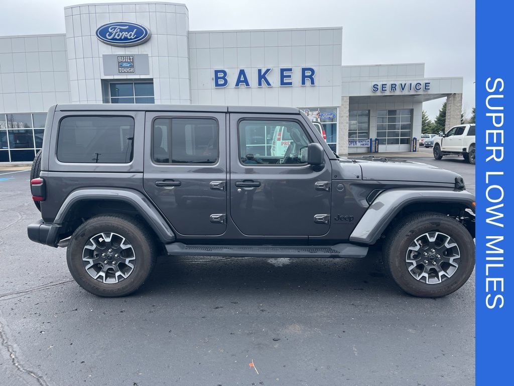 2025 Jeep Wrangler 4-Door Sahara
