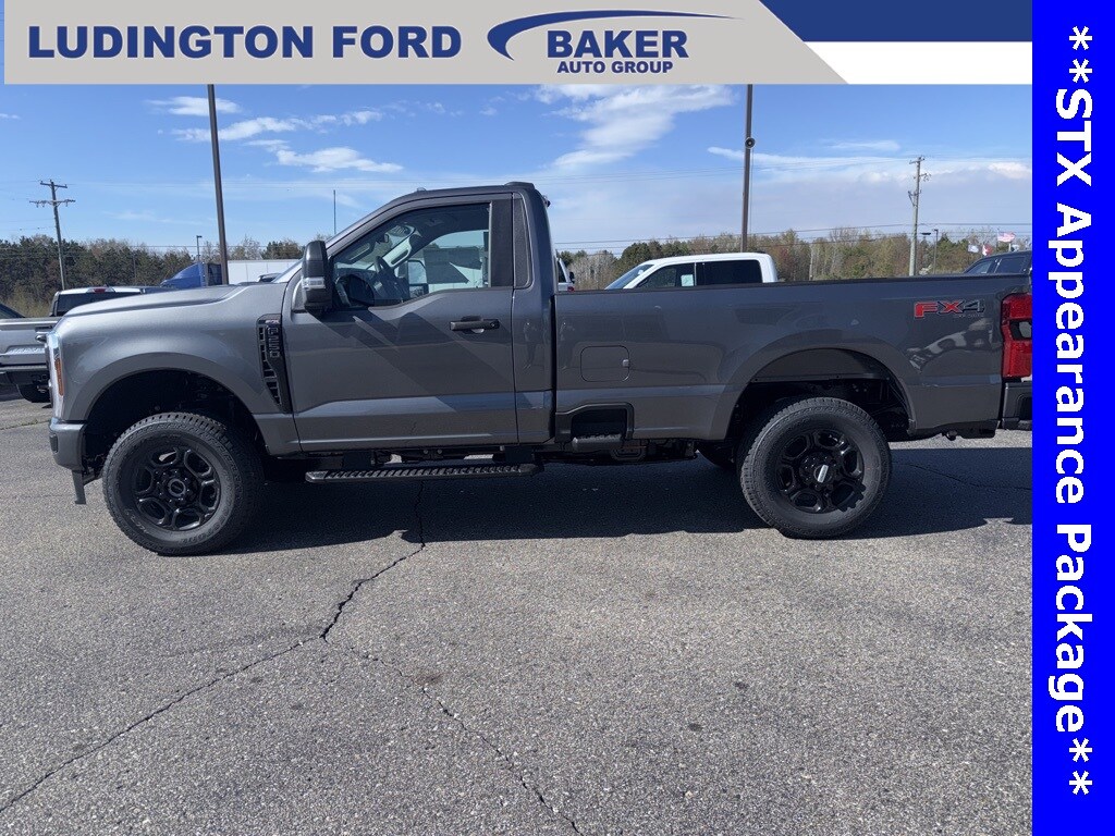 2025 Ford F-250 photo 4
