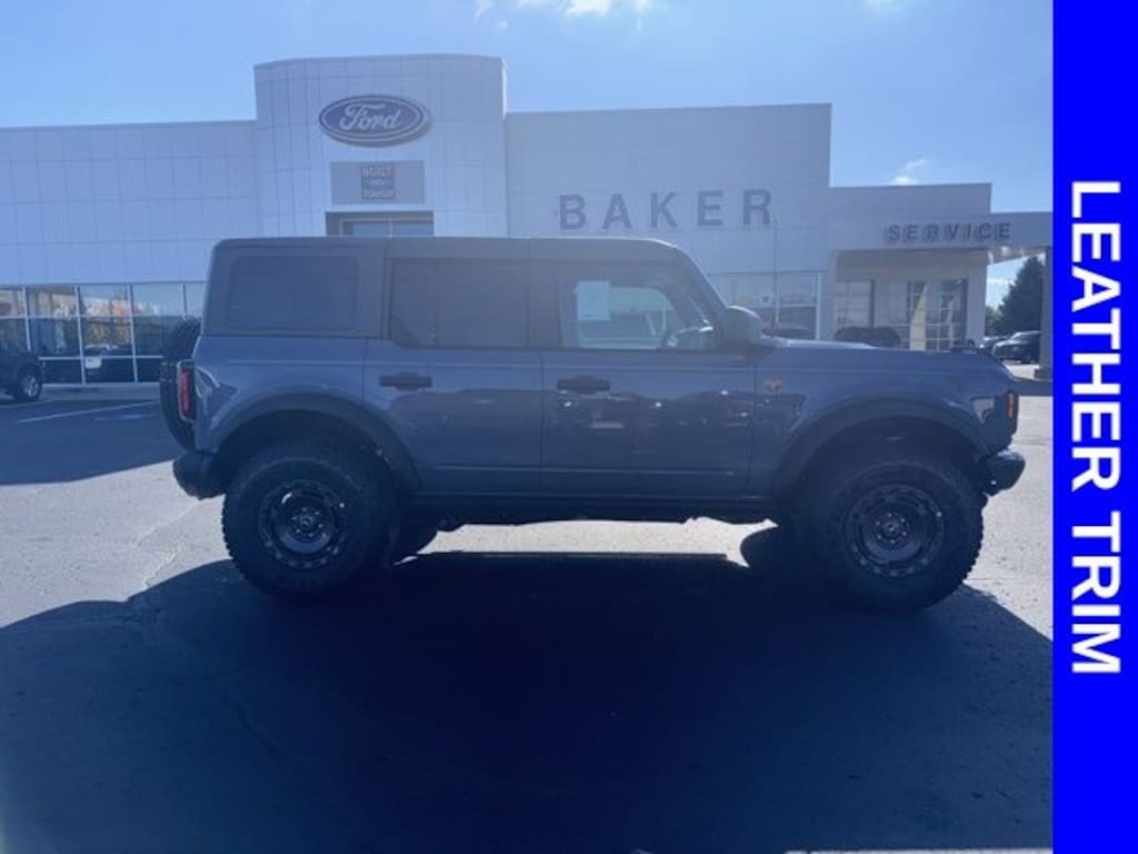 New 2025 Ford Bronco Badlands SUV