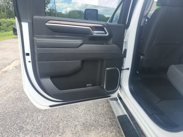 2025 Chevrolet Silverado 2500HD LT - Photo 18
