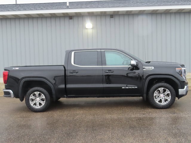 2025 Gmc Sierra 1500 SLE photo 2