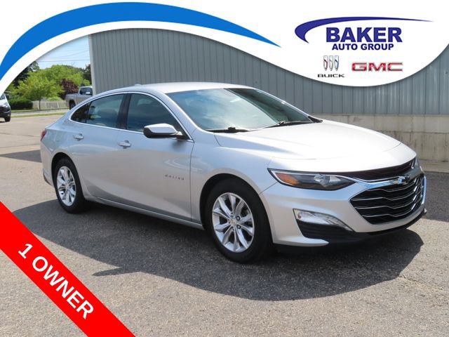 Used 2019 Chevrolet Malibu 1LT with VIN 1G1ZD5ST6KF121589 for sale in Cadillac, MI