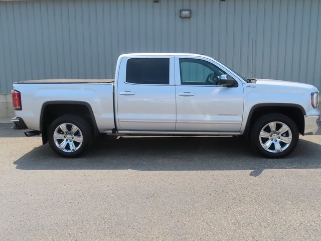 Used 2018 GMC Sierra 1500 SLT with VIN 3GTU2NEC9JG516477 for sale in Cadillac, MI