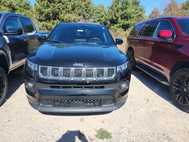 Used 2024 Jeep Compass Latitude with VIN 3C4NJDBN6RT605644 for sale in Cadillac, MI