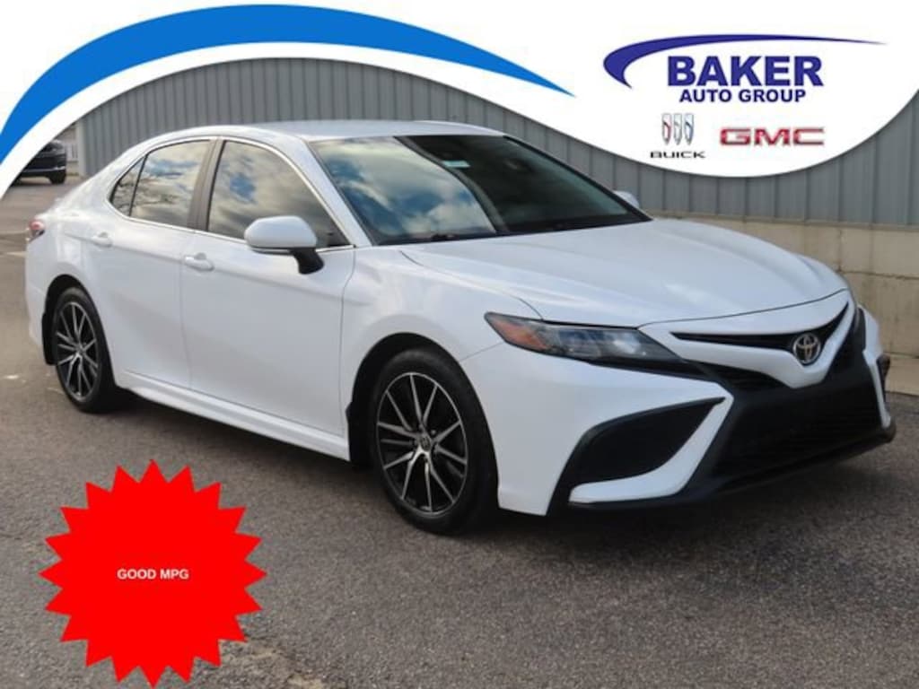 Used 2022 Toyota Camry SE Sedan