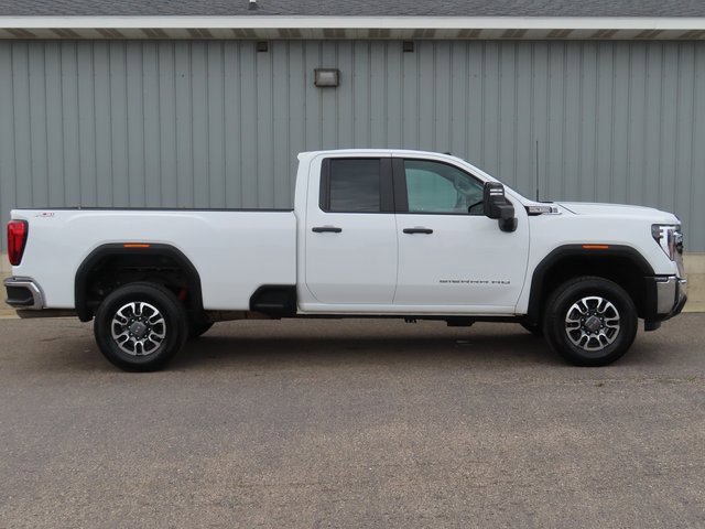 2024 Gmc Sierra 3500 HD Pro photo 2