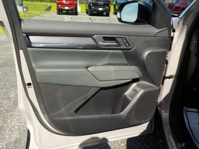 2026 GMC Terrain AT4 - Photo 11