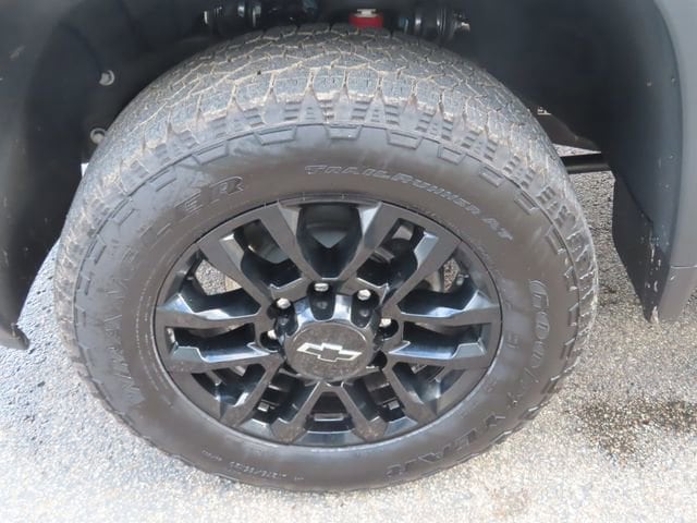 2025 Chevrolet Silverado 3500HD LT - Photo 16