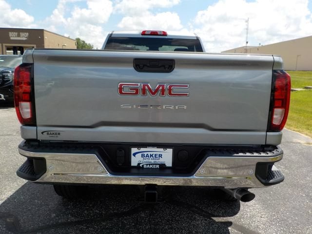 2026 GMC Sierra 3500HD Pro - Photo 4