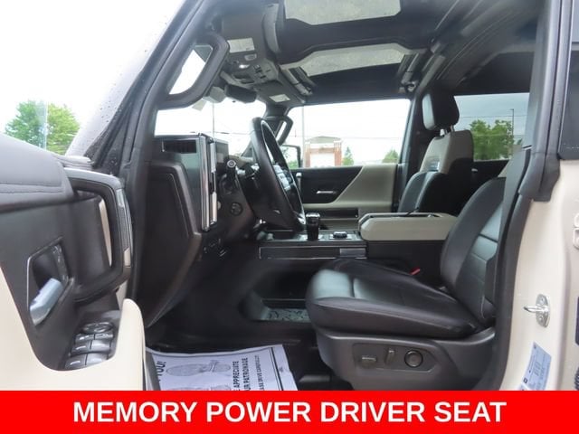 2026 GMC HUMMER EV 2X - Photo 17