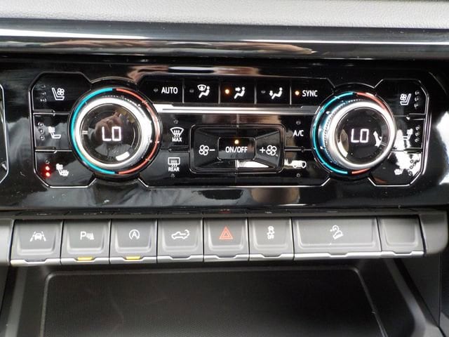 2026 GMC Sierra 1500 AT4 - Photo 42