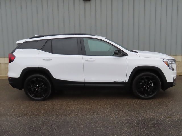 2022 Gmc Terrain SLE photo 2