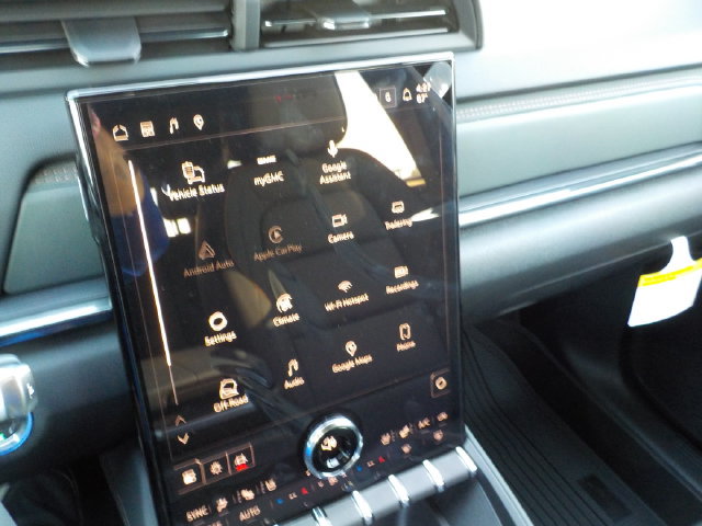 2027 GMC Terrain AT4 - Photo 35