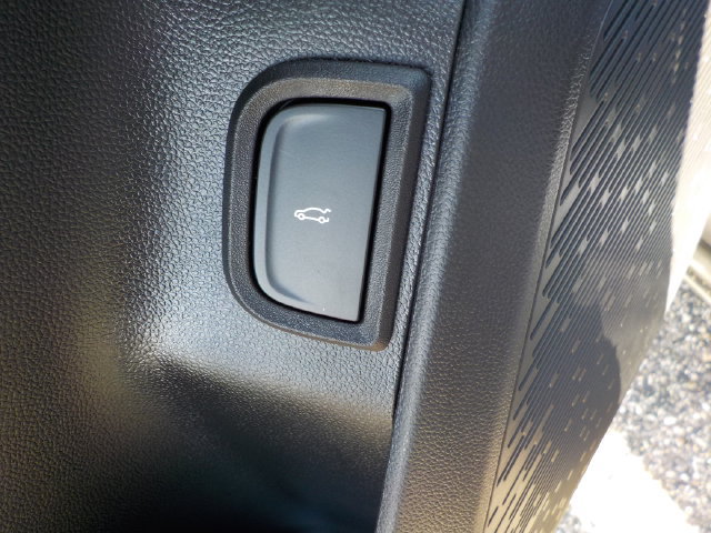 2027 GMC Terrain AT4 - Photo 13