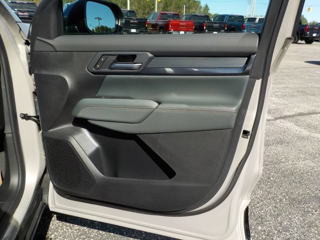 2026 GMC Terrain AT4 - Photo 23