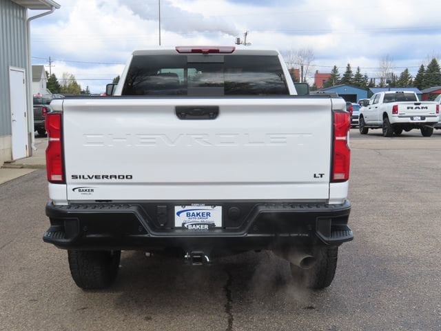 2025 Chevrolet Silverado 3500HD LT - Photo 9
