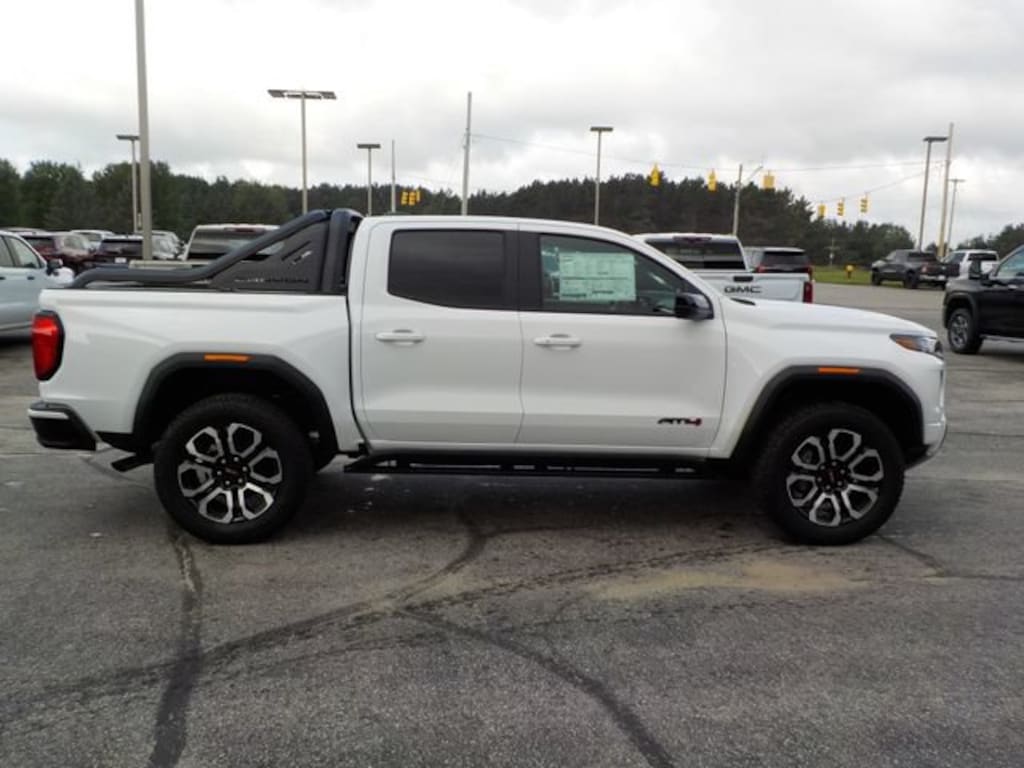 New 2026 GMC Canyon AT4 Truck