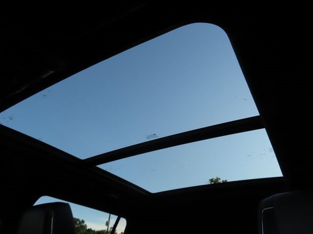 2022 Cadillac Escalade ESV Sport photo 3