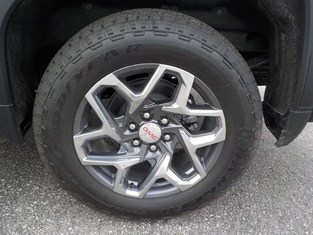 2026 GMC Sierra 1500 SLT - Photo 13