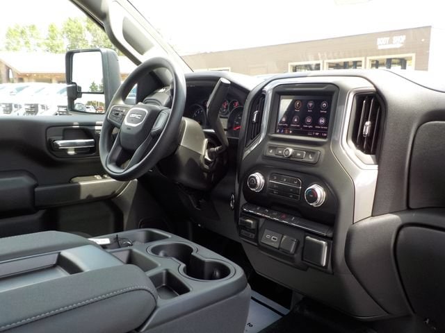 2026 GMC Sierra 3500HD Pro - Photo 21