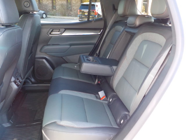 2027 GMC Terrain AT4 - Photo 19
