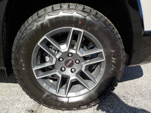 2026 GMC Terrain AT4 - Photo 10