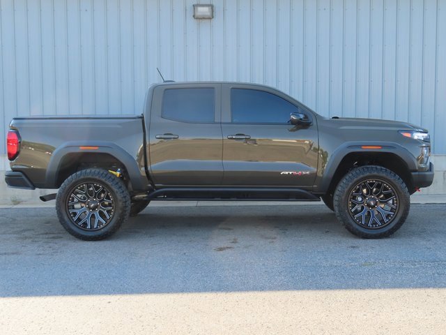 2024 Gmc Canyon AT4X photo 2