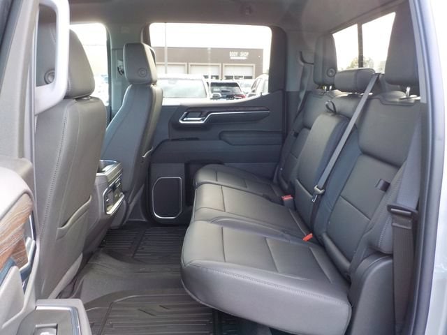 2026 GMC Sierra 1500 SLT - Photo 20