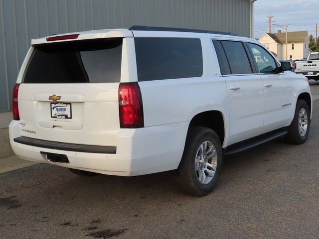 2019 Chevrolet Suburban LT photo 3