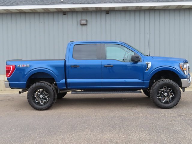 2023 Ford F-150 XLT photo 2