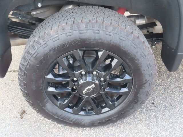 2025 Chevrolet Silverado 3500HD LT - Photo 14