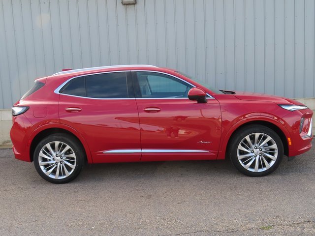 2025 Buick Envision Avenir photo 2