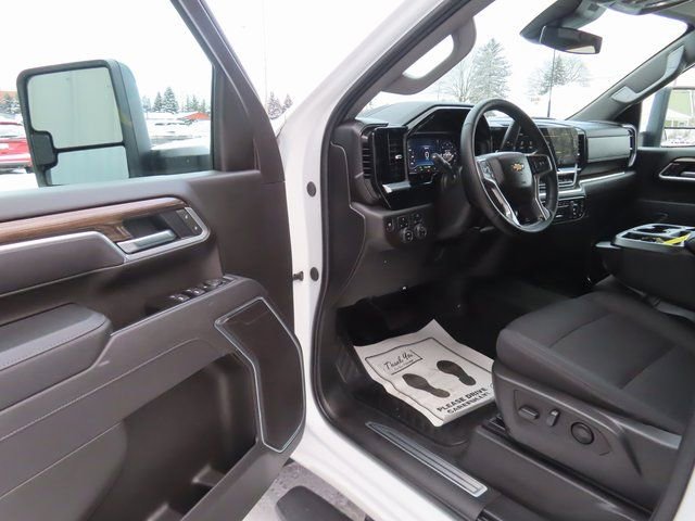2025 Chevrolet Silverado 2500HD LT - Photo 22