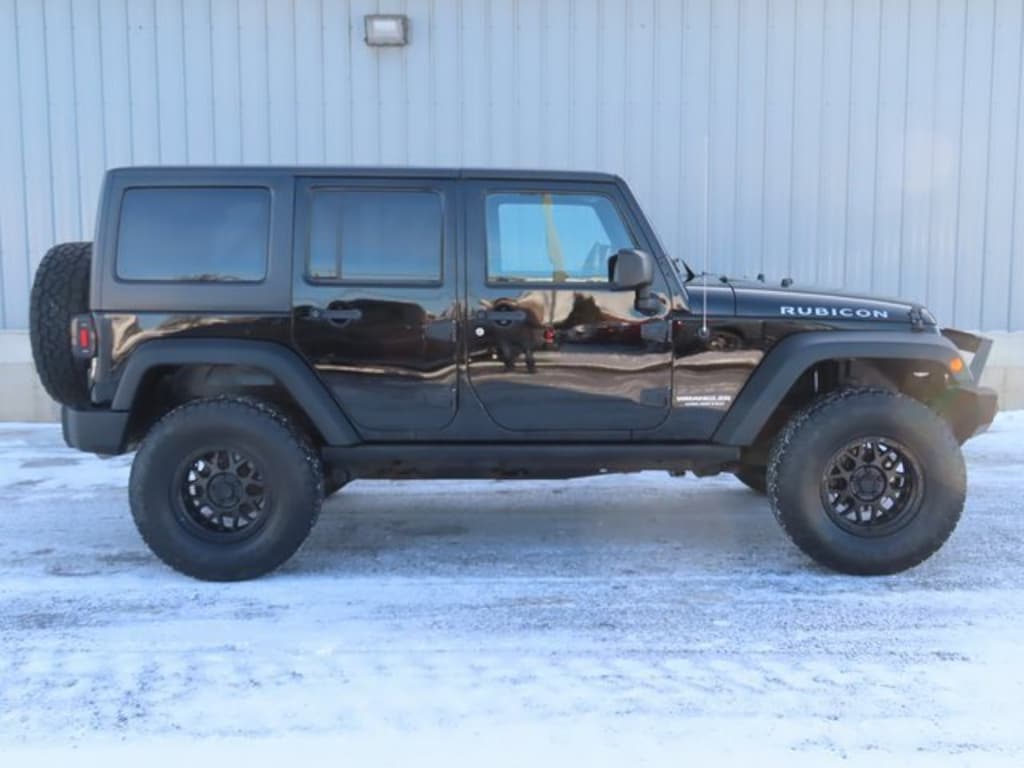 Used 2016 Jeep Wrangler Unlimited Rubicon SUV