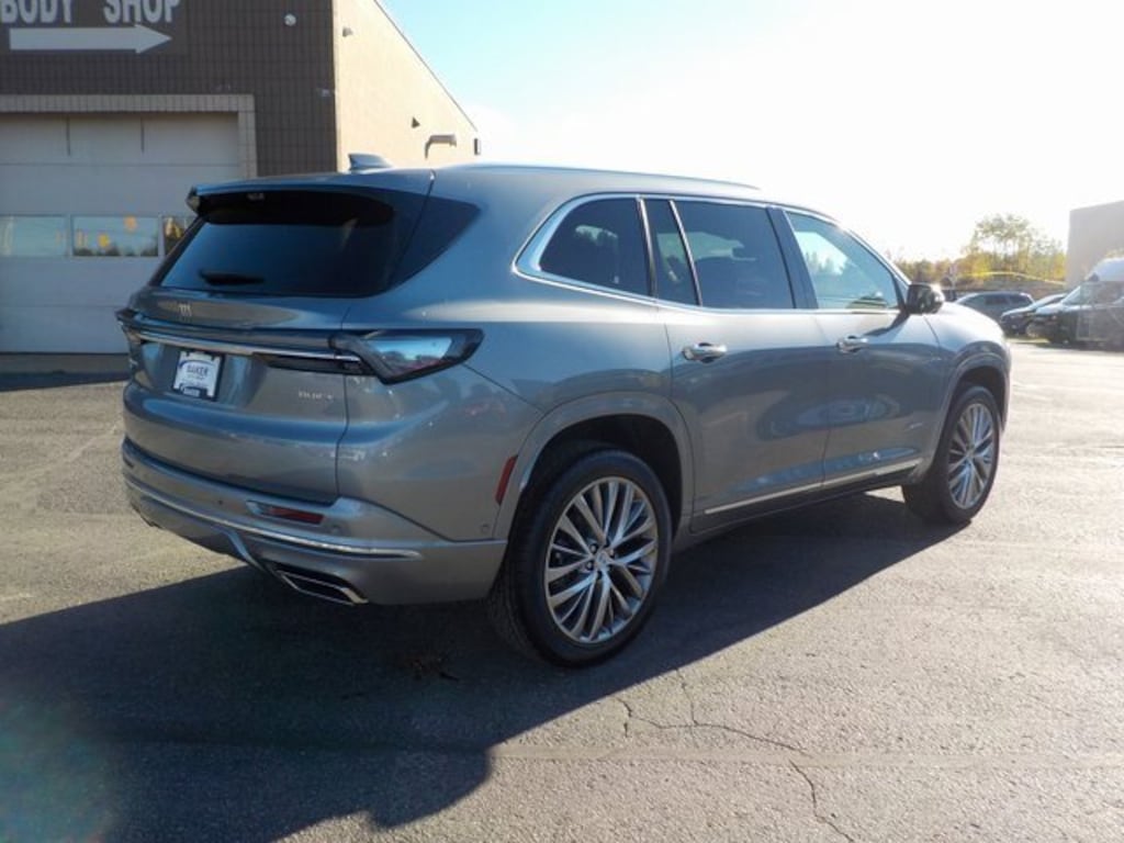 New 2026 Buick Enclave Avenir SUV