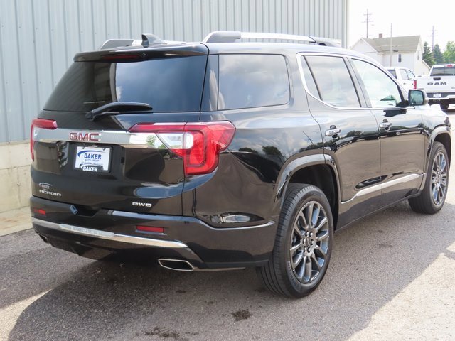 2023 Gmc Acadia Denali photo 3