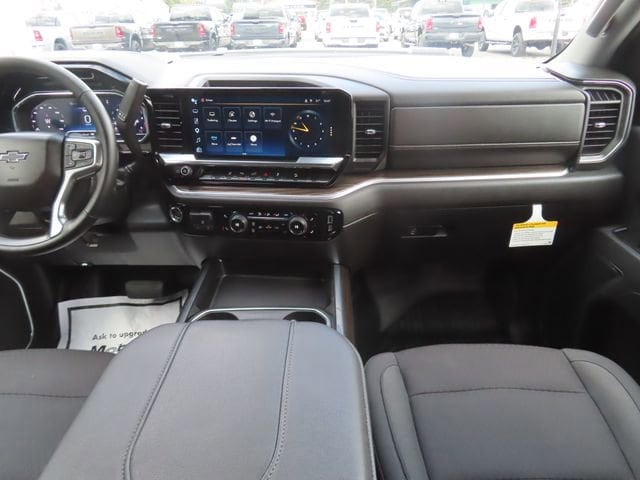2025 Chevrolet Silverado 3500HD LT - Photo 26