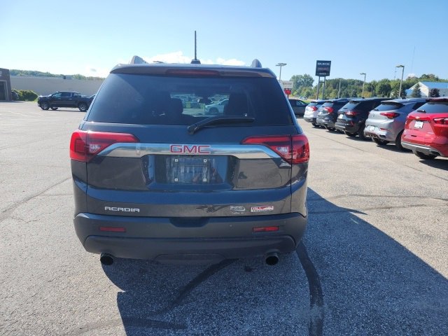 2017 Gmc Acadia SLE photo 4