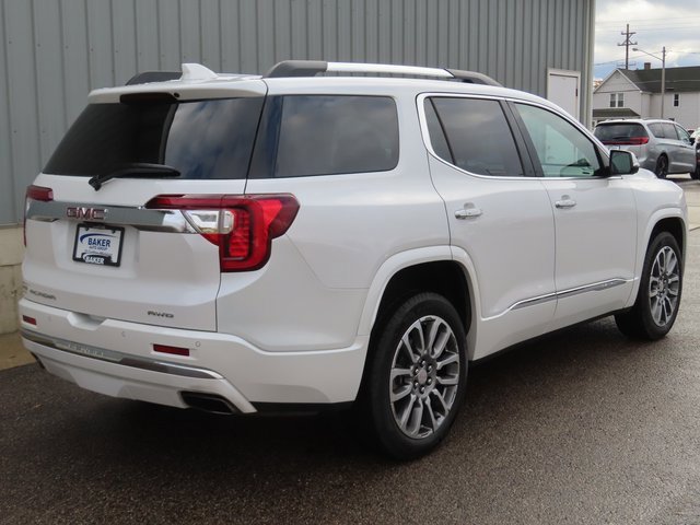 2023 Gmc Acadia Denali photo 3