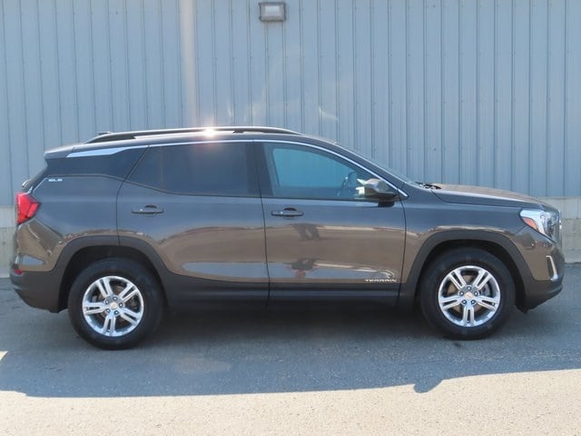 Used 2020 GMC Terrain SLE with VIN 3GKALTEV6LL225360 for sale in Cadillac, MI